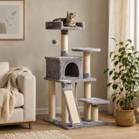Árbol rascador para gatos multinivel con postes de sisal, plataformas, cueva y zona de descanso, ideal para afilar las uñas, jugar, trepar y proteger los muebles del hogar.